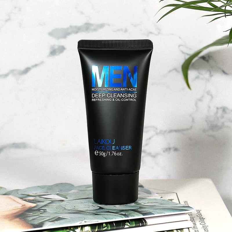 Men's Natural Facial Cleansing Scrub